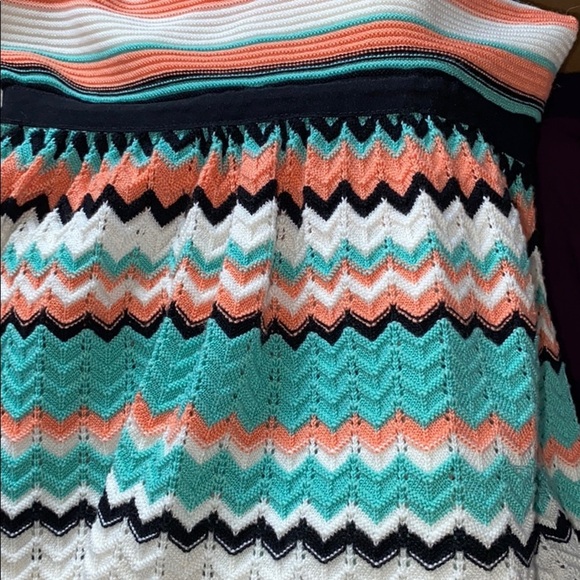 Jessica Simpson Desert Flower Stripe Dress NWT Medium - Picture 4 of 10